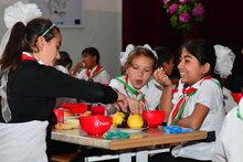 ВПП ООН поддерживает программу школьного питания в Таджикистане