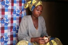 Согласно исследованию, денежная помощь для беженцев в Руанде стимулирует местную экономику в близлежащих населенных пунктах